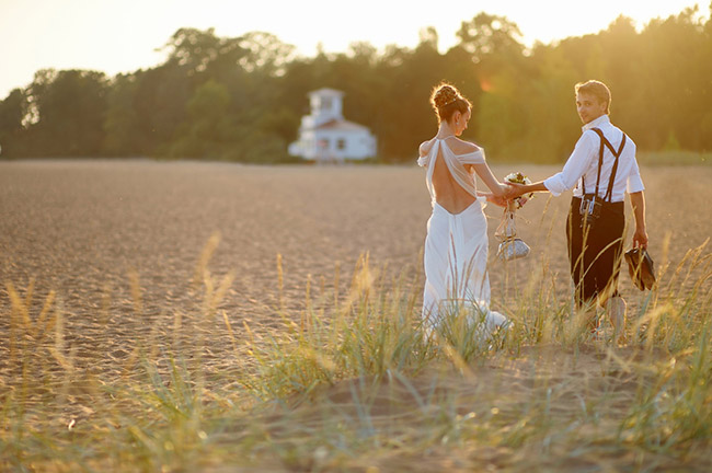 Crazy Ideas to Make Your Wedding Photos into Canvas Art