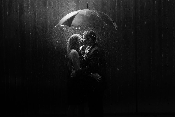 Couple Photos - Romantic - Rain